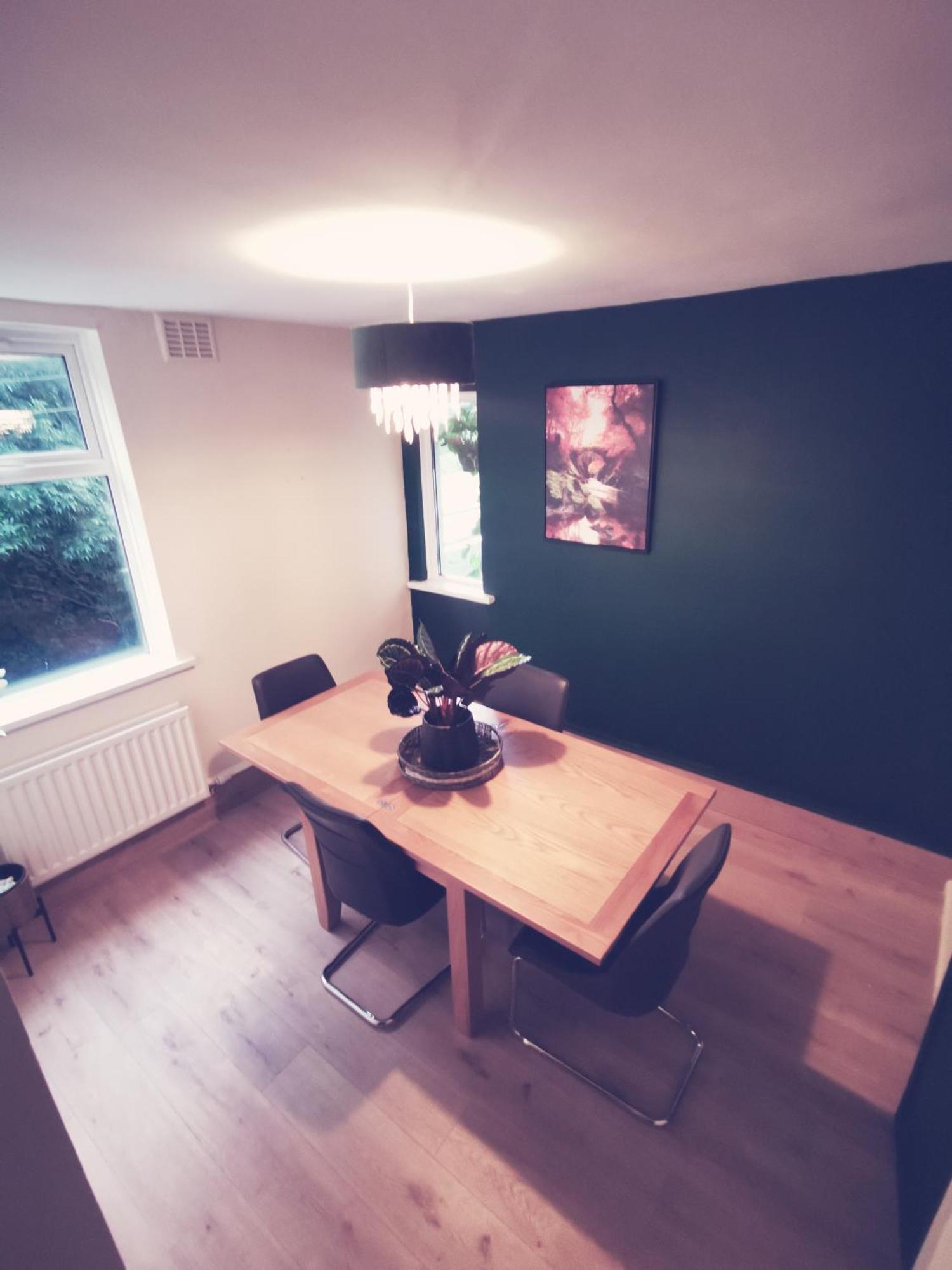 Entire 1 Bed Spacious Apartment, Private Balcony & Study Room Near City Whitehouse  Exterior photo